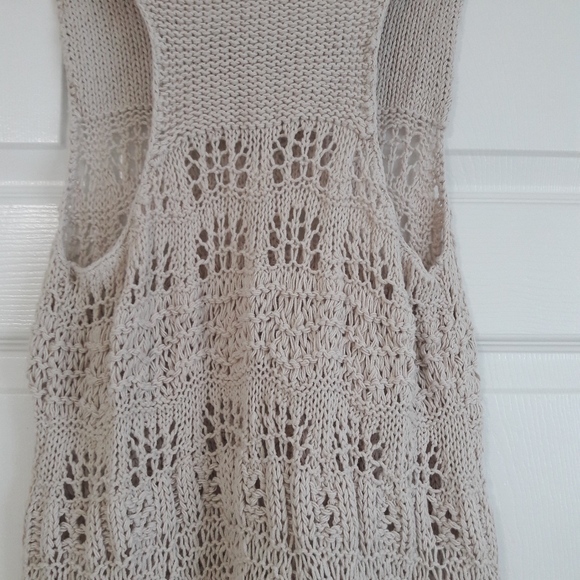 Top - Picture 7 of 8